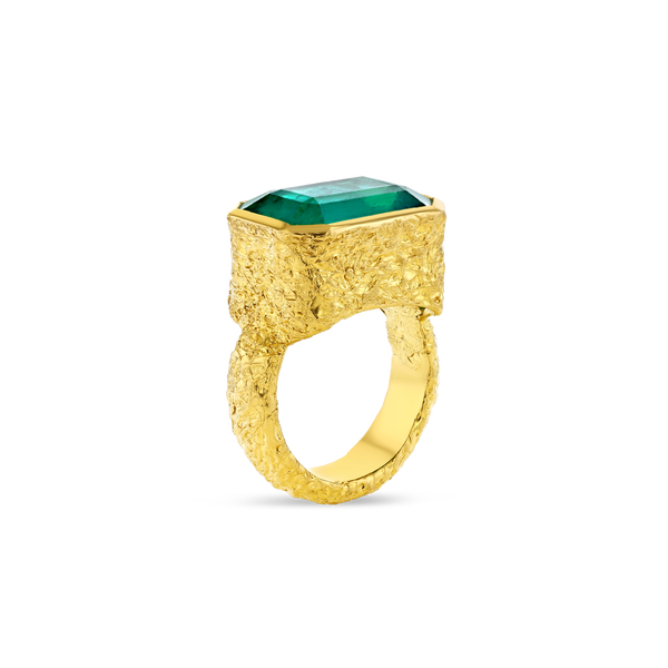 15.5 ct Zambian Emerald Ring